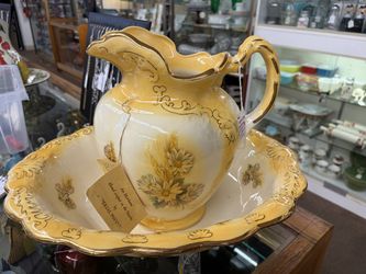 Imperial Pottery Handcrafted 22k Gold Wash Basin & Pitcher