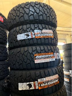 Vendo set de llantas 35x12.50r17 arroyo tire new 55,000 millas de garantía las 4