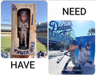 Los Angeles Dodgers Bobblehead trade ( Edwin Díaz for Max Muncy) or Sell