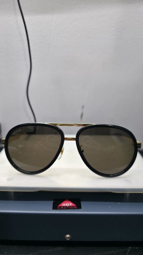 Gucci Mens Sun Glasses