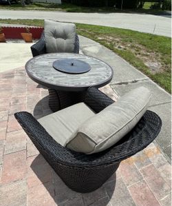 Outdoor patio set