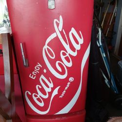 Coca-Cola Refrigerator  Antique Good Condition 