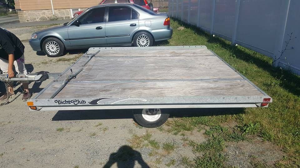 Yacht club snowmobile trailer