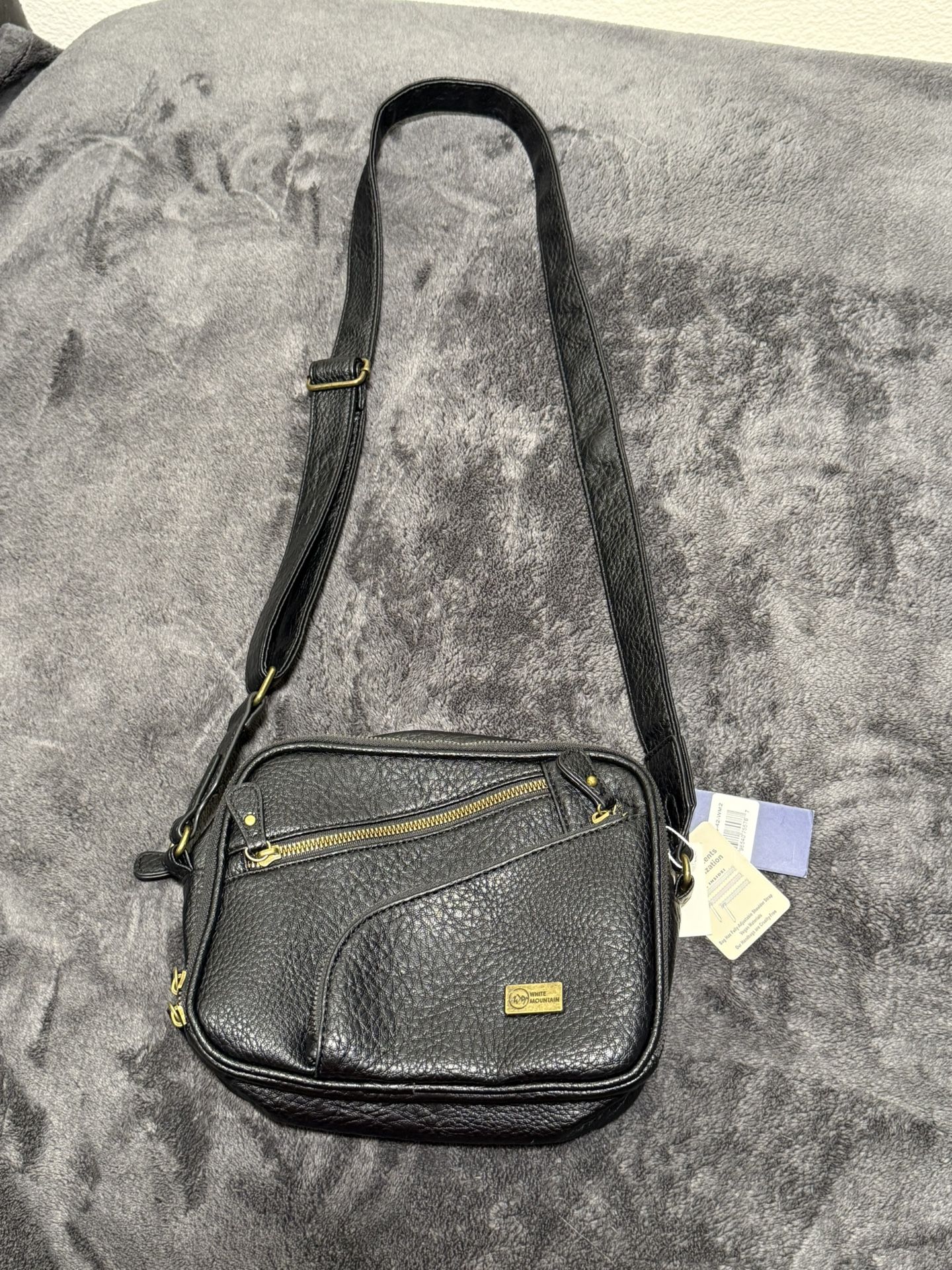 White Mountain Black Crossbody Bag - read description below