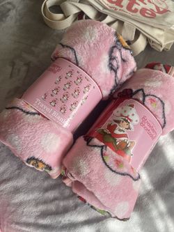 Strawberry Shortcake Travel Blanket