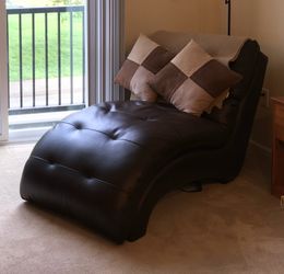 Bob’s Brown Faux Leather Chaise