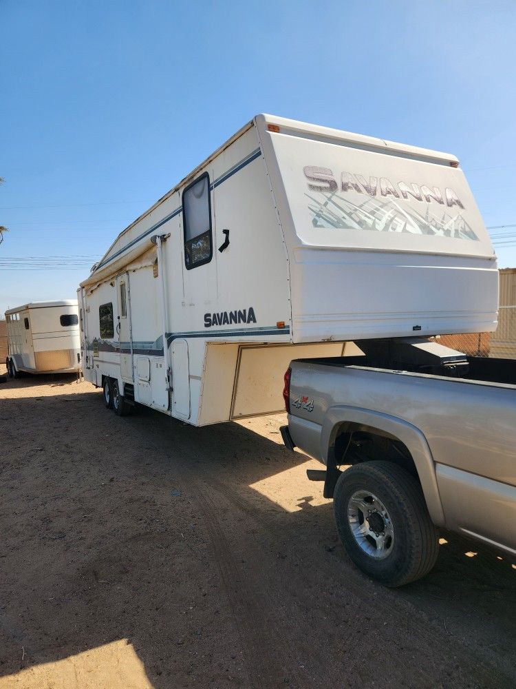 1995 5th Wheel Trailer