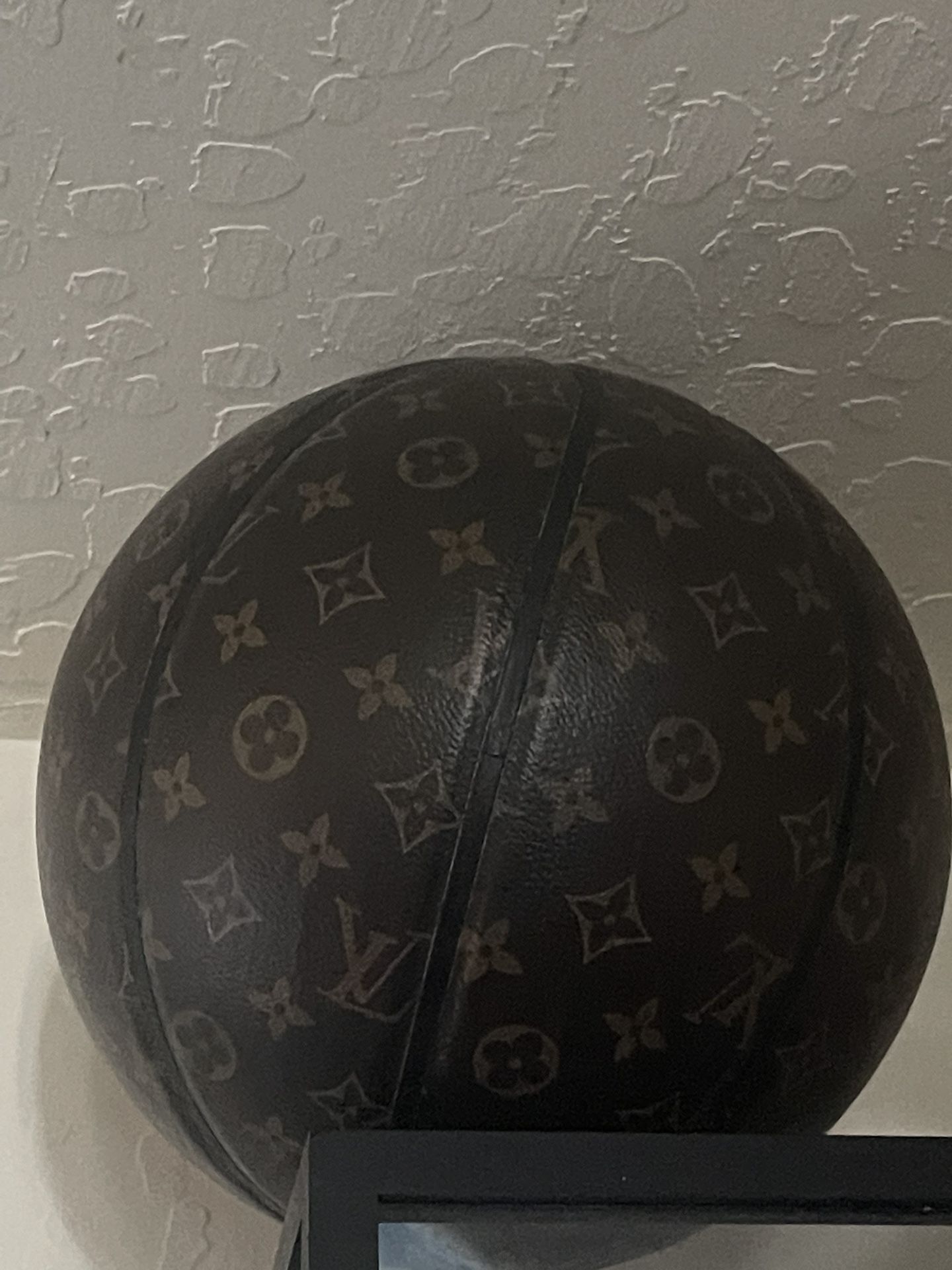 Lv Basketball