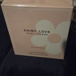 Marc Jacobs Daisy Love