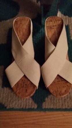 Cite beige wedges..size 7 womens..great condition!