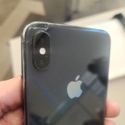 IPhone X FOR PARTS DOESNT TURN ON