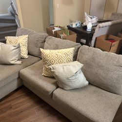 2 Piece Couch Sectional Missing 3rd Piece 
