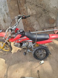Pit bike