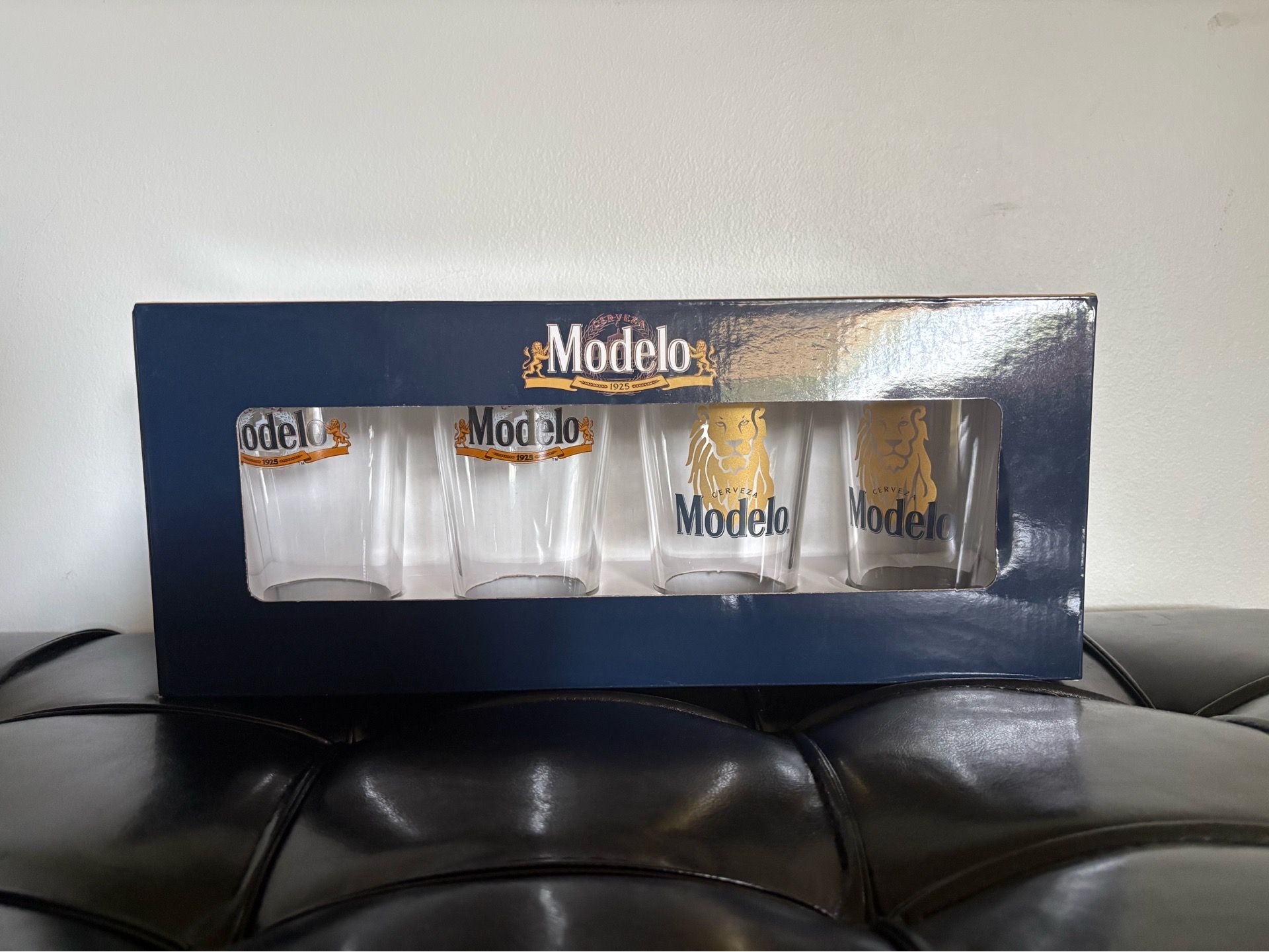 Modelo glasses