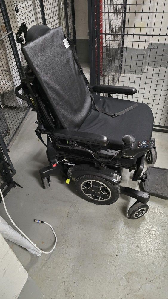 Rov A3 Wheel Chair & Scooter