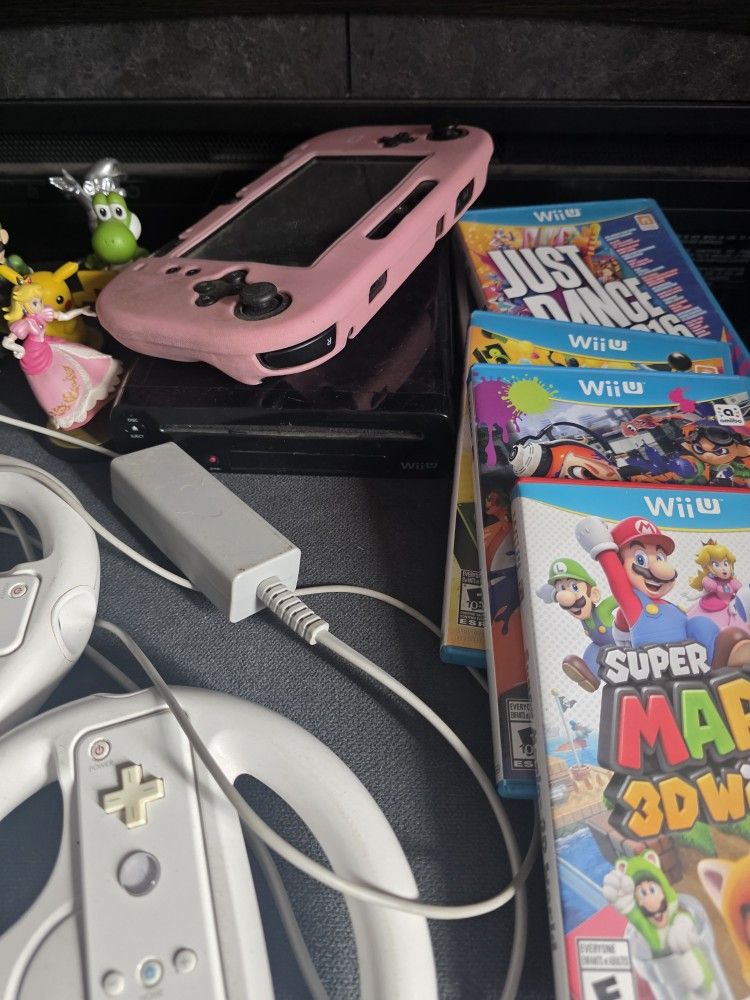 Nintendo Wii U With Extras