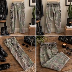The Great China Wall - Vintage Skull & Studs Cargo Pants