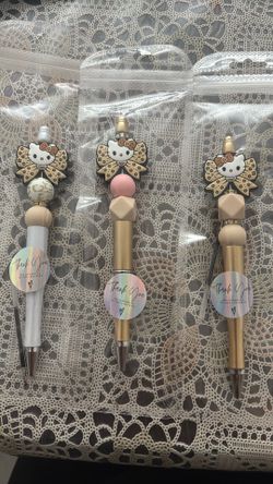 Hello Kitty Pens!