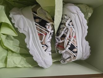 Burberry for Toddler same 11c