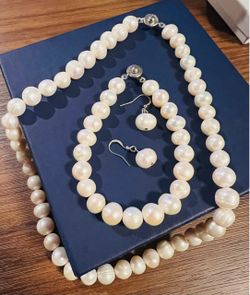 Pearl Necklace, Bracelet, and Earrings Set