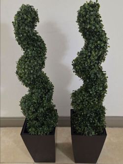 *** NEW LOW PRICE *** PAIR of 3ft Faux Dark Green Boxwood Spirals in 16in Black Planters (2 for $90) @ Lasting Creations
