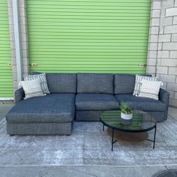 *Free Delivery* High Quality Bassett Sectional Couch Sofa