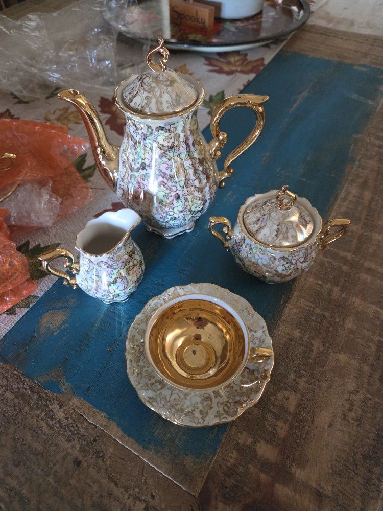 Bavaria Demitasse Set