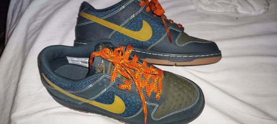 Limited edition nike dunks NY style