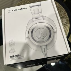 Audio-Technica ATH-M50xWH Professional Studio Monitor Headphones, White