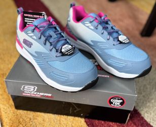 Skechers (women’s Size 8)