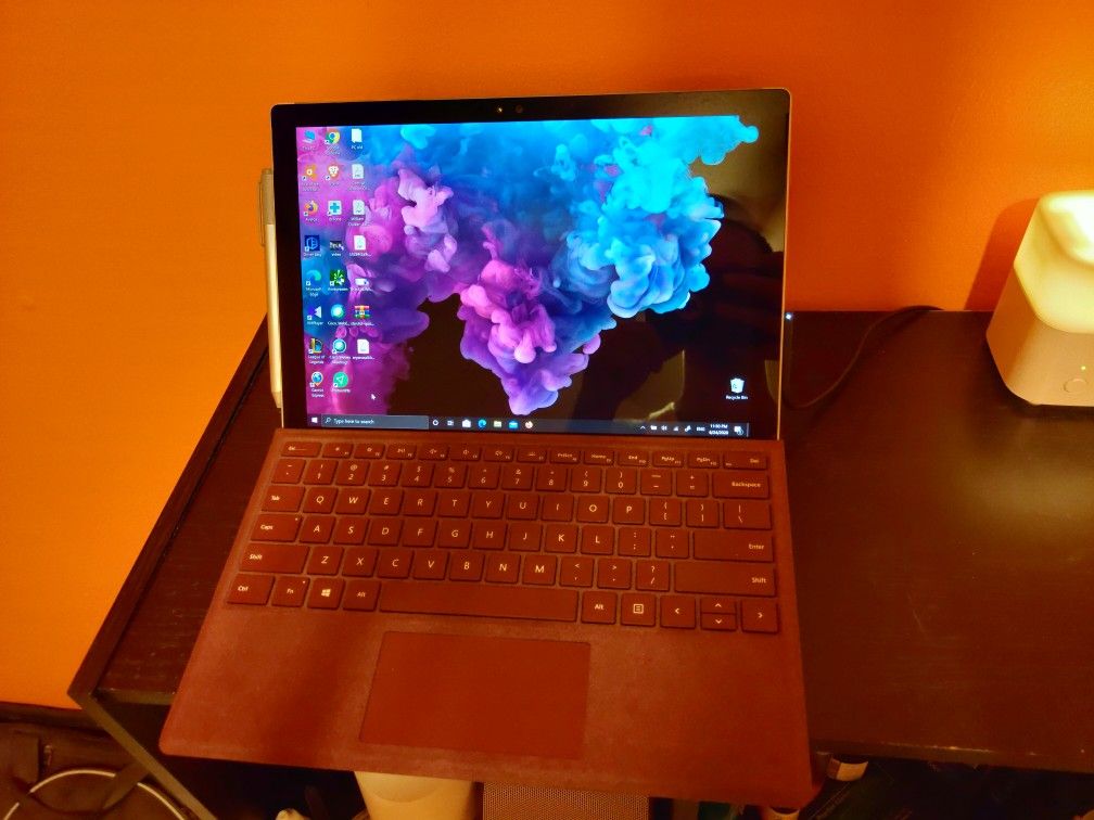 Microsoft surface pro 4 i7 16GB RAM 256GB SSD Windows 10 Pro