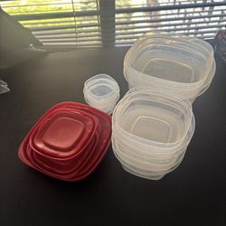 Rubbermaid TakeAlongs Food Storage Containers