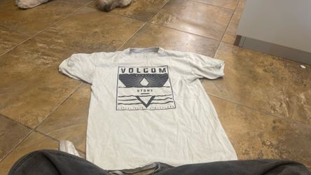 Volcom white tee
