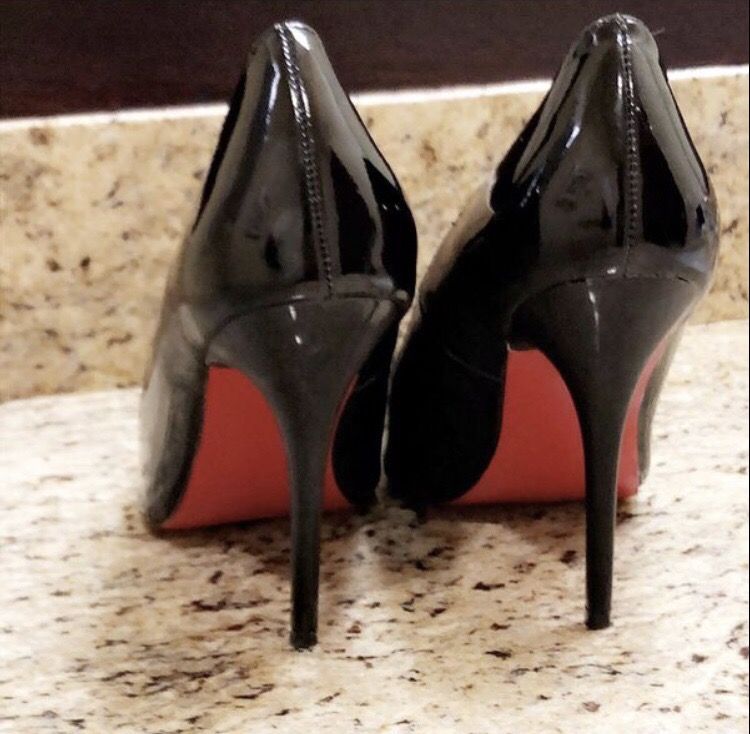 RED BOTTOM CHRISTIAN LOU