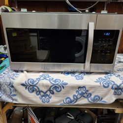 Microondas Samsung (sobre estufa)