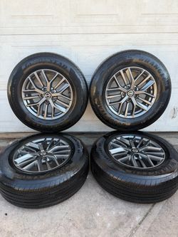 17 inch Nissan Rogue and Murano Wheels with 98% GoodYear Tires!!