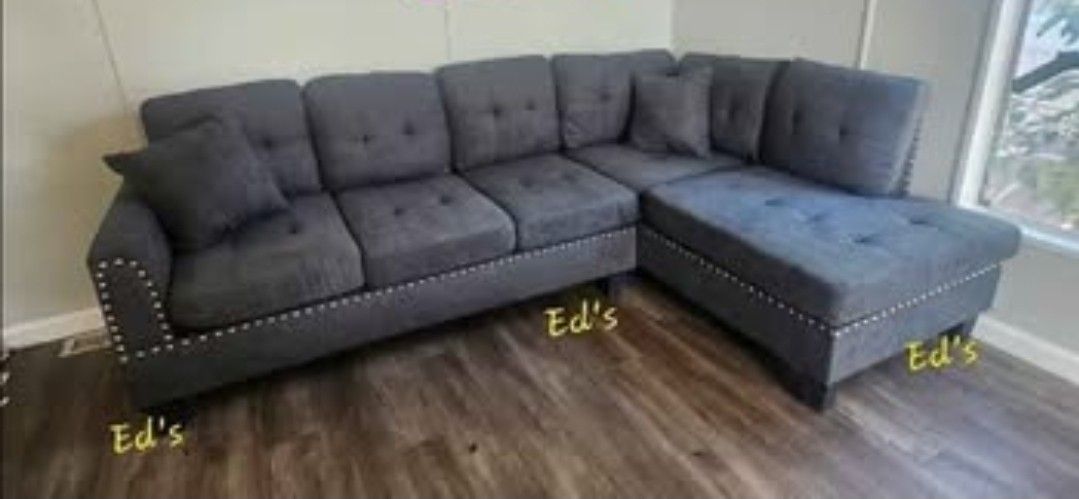 BRAND NEW 2PC SECTIONAL SOFA SET WITH ACCENT PILOWS INCLUDED $329
