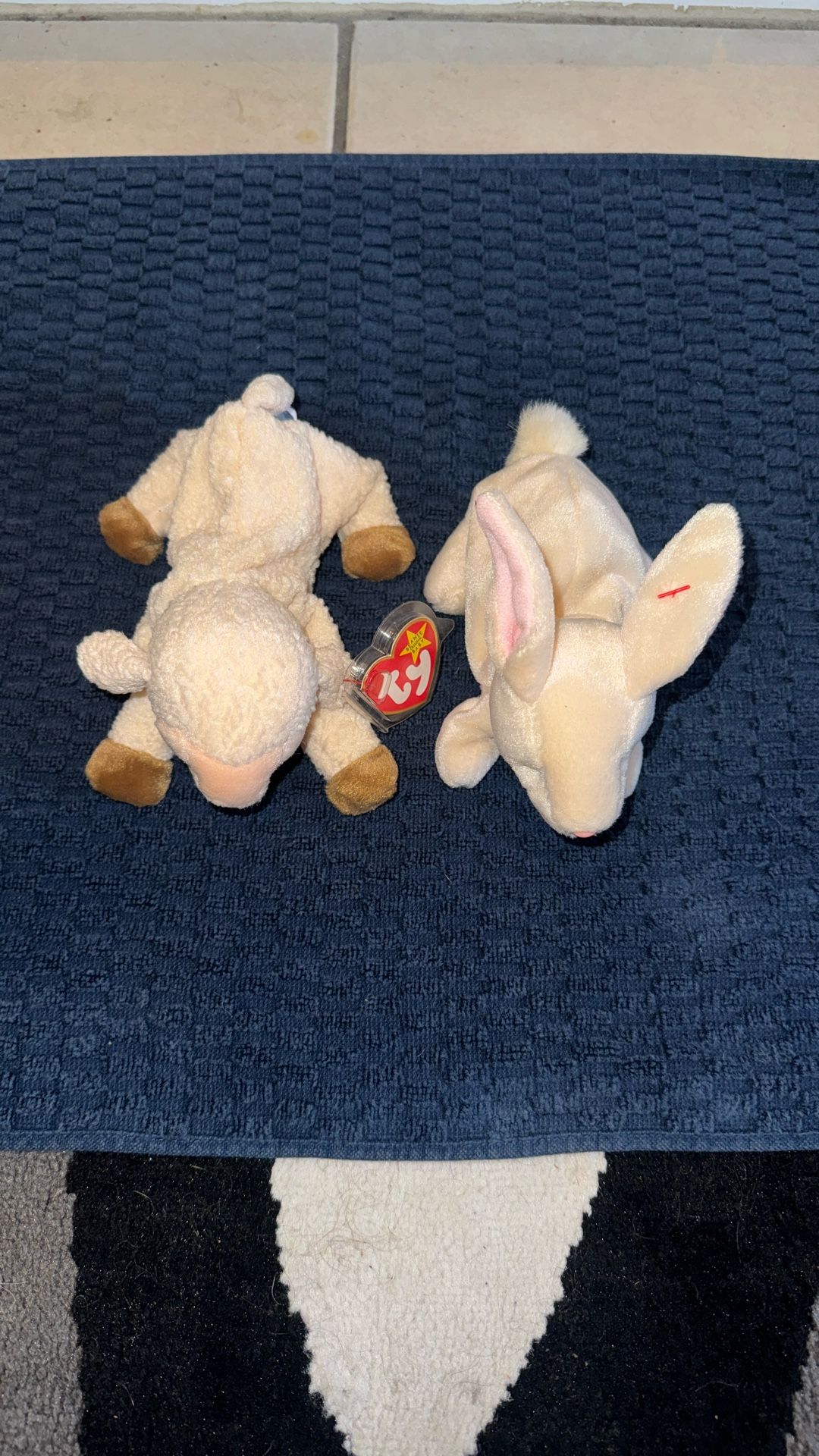 **Beanie Babies** Set Of 2 1999 Ewey & Nibbler