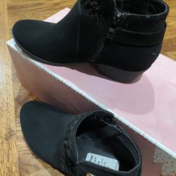 Boots , Size 7M