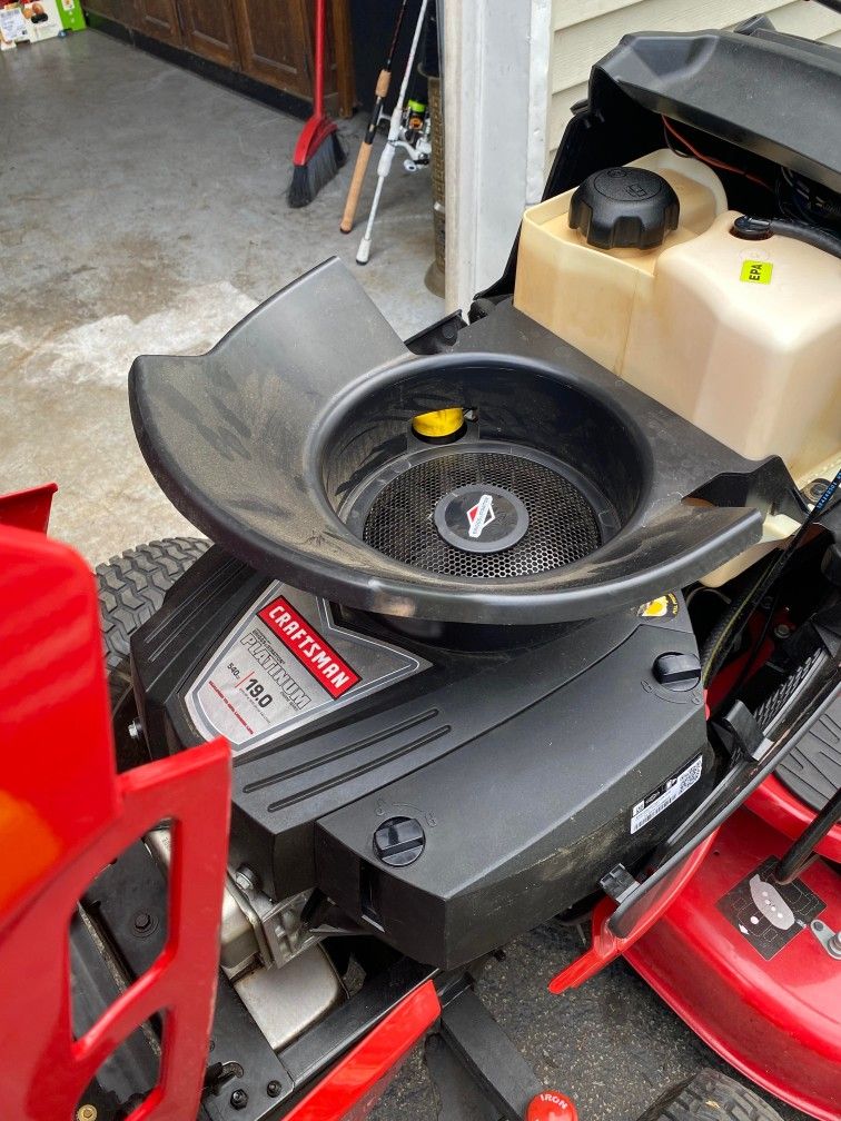 Clean Craftsman Riding Mower T2400 for Sale in Millington, IL OfferUp
