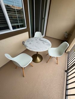 Dinning table and 3 chairs