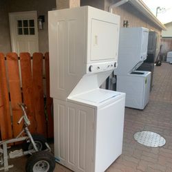 Washer And Gas Dryer Stakable De 27