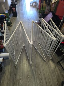 Dog gate, safety gate, child gate