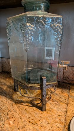 Dispensador de agua de vidrio