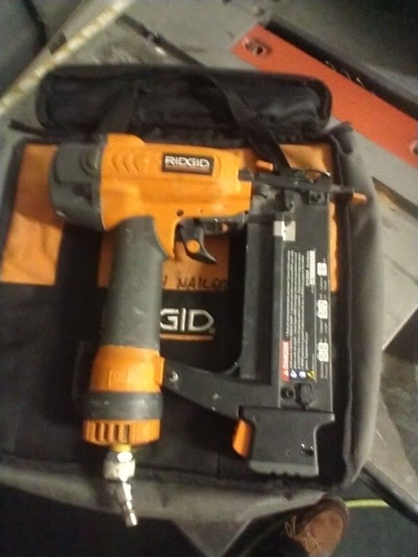 Rigid Brad Nailer