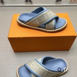 Blue & Beige Sliders Size 10