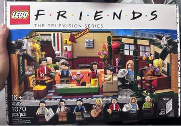 Lego 21319 Friends Central Perk ( box and instructions included)
