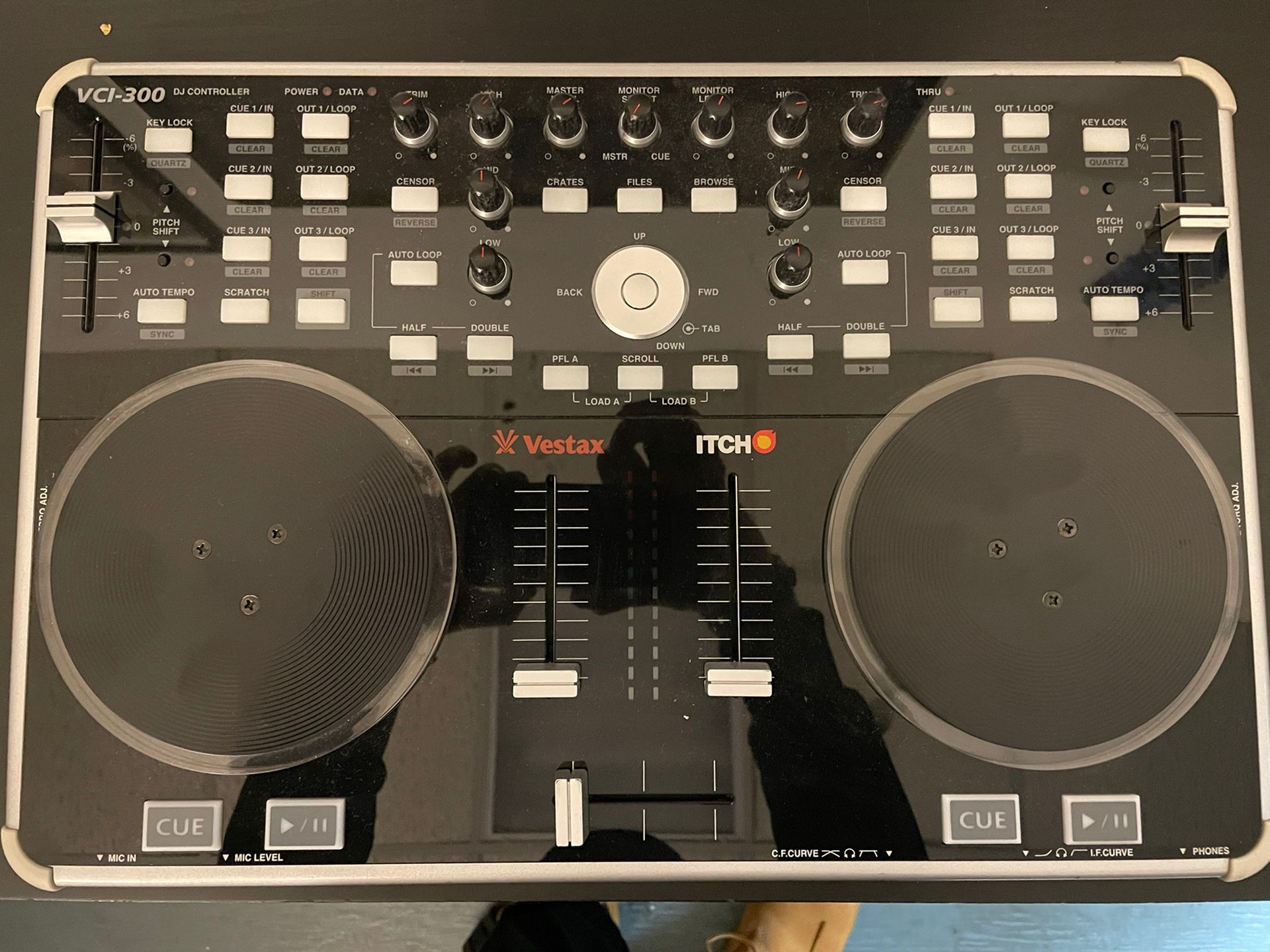 Vestax VCI-300 ITCH DJ Controller for serato for Sale in Queens, NY -  OfferUp