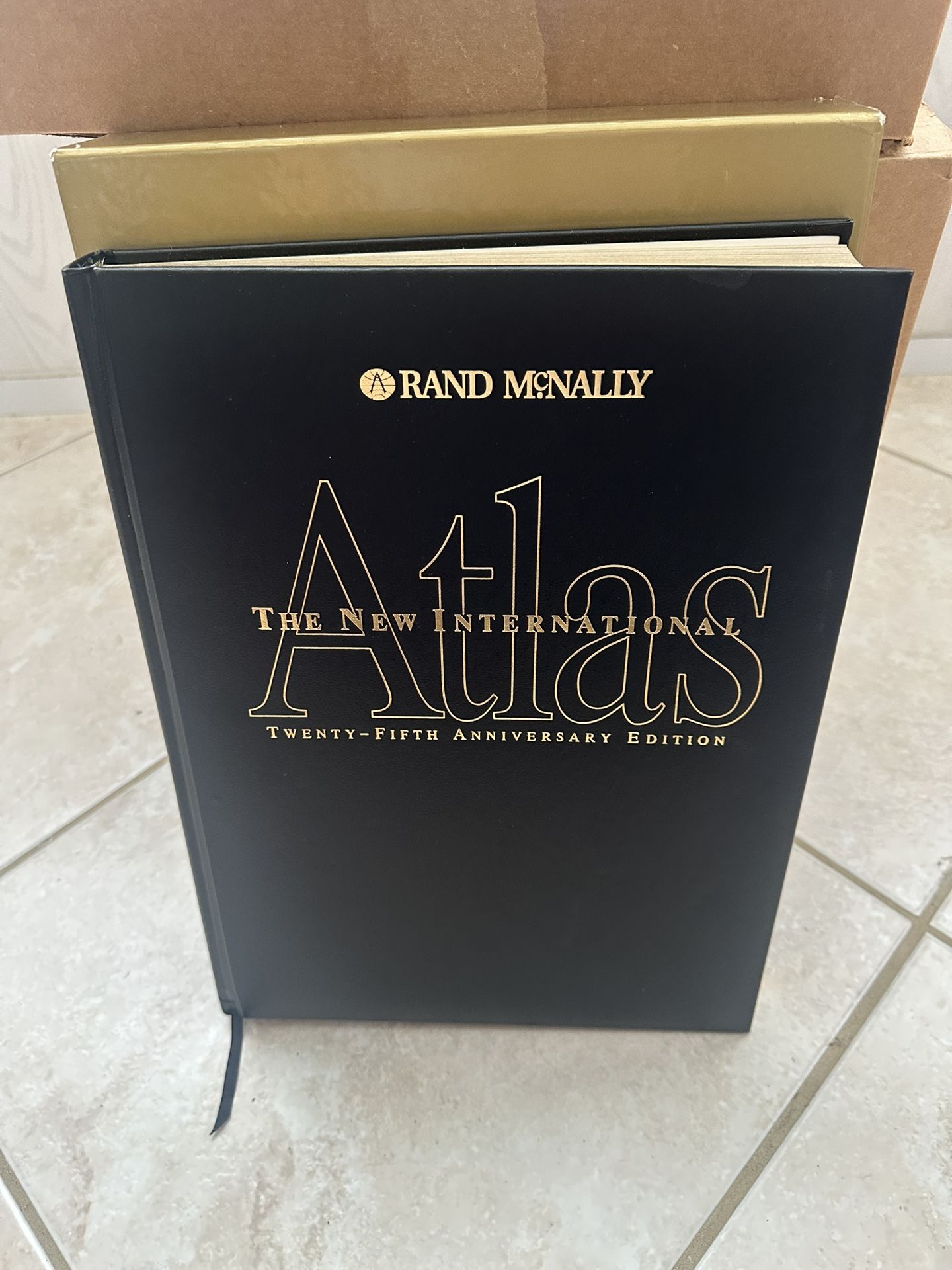 ワールドアトラス ATLAS Herald Tribune ワールドアトラス ATLAS Herald Tribune