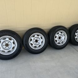 2025 Ford F-150 Rims/Tires/Caps/Lugs